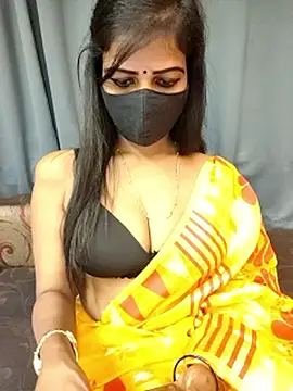 Snapshot of Misss-julli chatting on 02.28.26 Misss-julli online show from 02.28.26