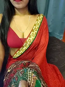 Snapshot of Misss-julli chatting on 04.07.26 Misss-julli online show from 04.07.26