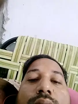 Snapshot of sumit_19 chatting on 12.16.25 sumit 19 online show from 12.16.25