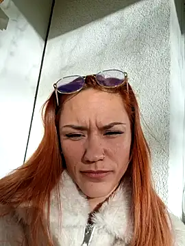 SlimBellaa online show from 10.30.25