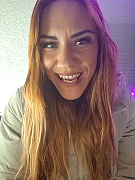 SlimBellaa online show from 11.26.25