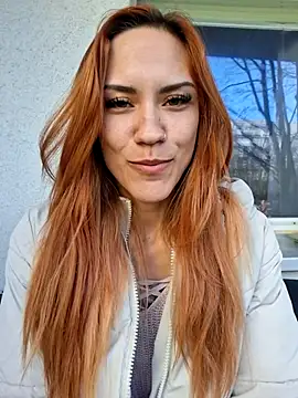 SlimBellaa online show from 12.16.25