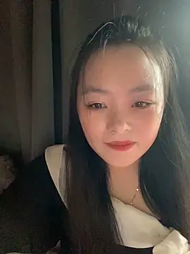 Julia-Elsa online show from 09.11.25