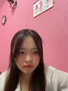 Julia-Elsa online show from 10.14.25