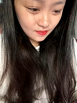 Julia-Elsa online show from 12.05.25