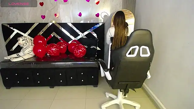 emily cooper t online show from 02.14.26