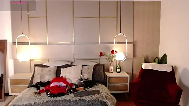 Snapshot of Lina_Montclair chatting on 09.23.25 Lina Montclair online show from 09.23.25