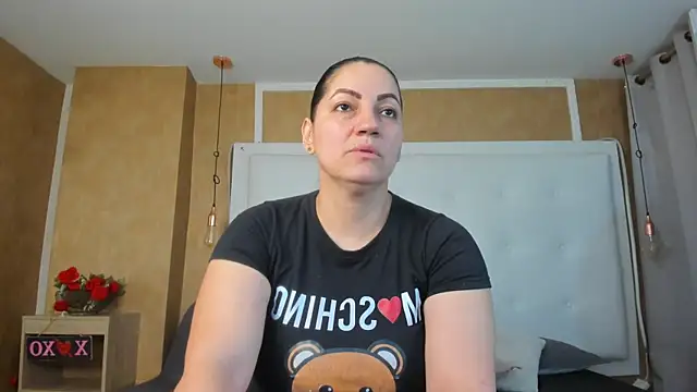 Snapshot of Heidy_milf chatting on 07.04.26 Heidy milf online show from 07.04.26
