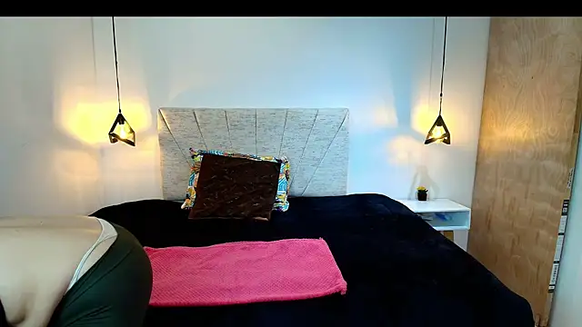 Snapshot of Barbara_fox__ chatting on 05.19.26 Barbara fox online show from 05.19.26