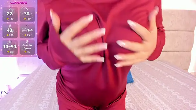  Nadiaa online show from 10.18.25