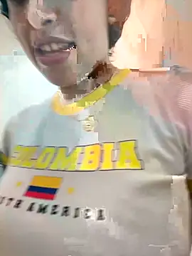 Snapshot of Mia_garcia28 chatting on 11.13.25 Mia garcia28 online show from 11.13.25