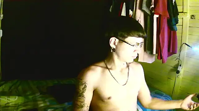 Snapshot of Ebebyjuan chatting on 04.27.26 Ebebyjuan online show from 04.27.26
