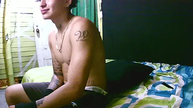 Snapshot of Ebebyjuan chatting on 04.30.26 Ebebyjuan online show from 04.30.26