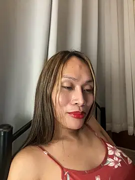 Snapshot of RomanticPearlTS chatting on 02.05.26 RomanticPearlTS online show from 02.05.26