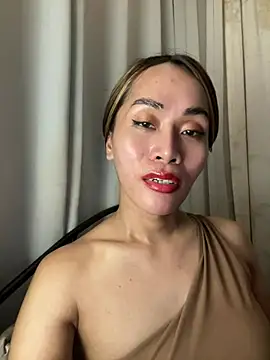 Snapshot of RomanticPearlTS chatting on 02.18.26 RomanticPearlTS online show from 02.18.26