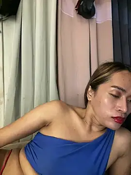 Snapshot of RomanticPearlTS chatting on 02.19.26 RomanticPearlTS online show from 02.19.26