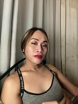 Snapshot of RomanticPearlTS chatting on 03.01.26 RomanticPearlTS online show from 03.01.26