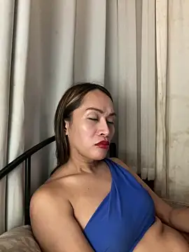 Snapshot of RomanticPearlTS chatting on 03.06.26 RomanticPearlTS online show from 03.06.26