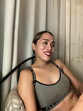 Snapshot of RomanticPearlTS chatting on 03.08.26 RomanticPearlTS online show from 03.08.26