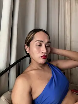 Snapshot of RomanticPearlTS chatting on 03.17.26 RomanticPearlTS online show from 03.17.26