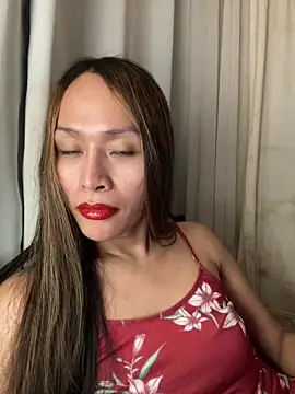 Snapshot of RomanticPearlTS chatting on 03.18.26 RomanticPearlTS online show from 03.18.26