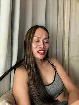 Snapshot of RomanticPearlTS chatting on 03.19.26 RomanticPearlTS online show from 03.19.26