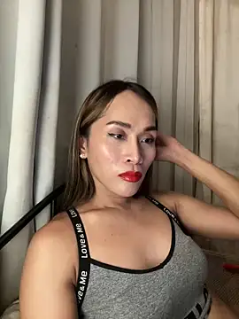 Snapshot of RomanticPearlTS chatting on 03.20.26 RomanticPearlTS online show from 03.20.26