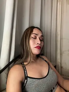 Snapshot of RomanticPearlTS chatting on 03.23.26 RomanticPearlTS online show from 03.23.26