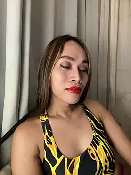 Snapshot of RomanticPearlTS chatting on 03.25.26 RomanticPearlTS online show from 03.25.26