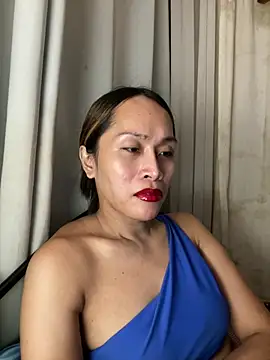 Snapshot of RomanticPearlTS chatting on 04.01.26 RomanticPearlTS online show from 04.01.26