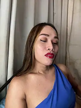 Snapshot of RomanticPearlTS chatting on 04.02.26 RomanticPearlTS online show from 04.02.26