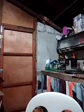 Snapshot of sun_kiss_soul chatting on 10.23.25 sun kiss soul online show from 10.23.25