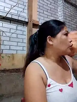 Snapshot of sun_kiss_soul chatting on 12.03.25 sun kiss soul online show from 12.03.25