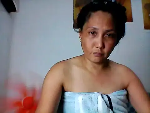 Snapshot of nhayasquirt chatting on 10.17.25 nhayasquirt online show from 10.17.25