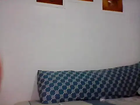 Snapshot of nhayasquirt chatting on 11.11.25 nhayasquirt online show from 11.11.25