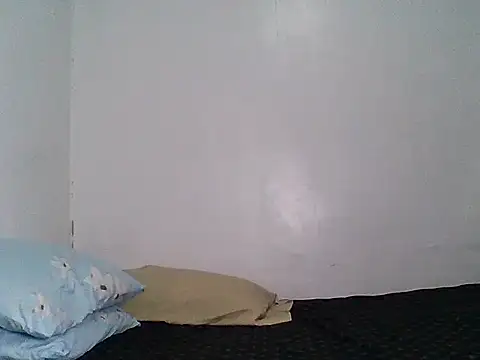 nhayasquirt online show from 04.30.26
