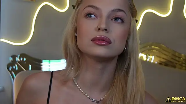 Snapshot of kellypeachcake chatting on 09.23.25 kellypeachcake online show from 09.23.25