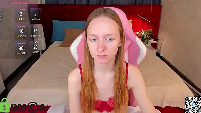 Snapshot of Mia_E1fie chatting on 11.27.25 Mia E1fie online show from 11.27.25