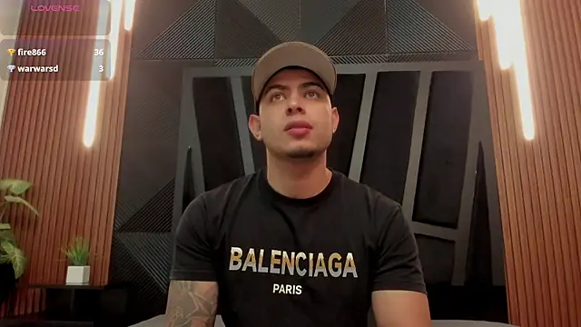 Snapshot of marco_garciia_ chatting on 10.08.25 marco garciia online show from 10.08.25