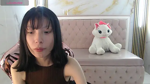 Snapshot of verana_s chatting on 11.08.25 verana s online show from 11.08.25