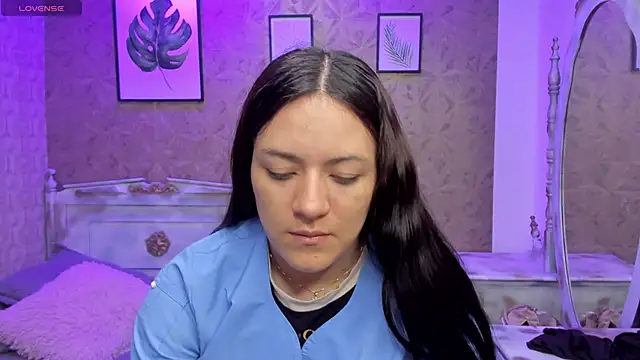 Snapshot of Dali_collin chatting on 06.17.26 Dali collin online show from 06.17.26