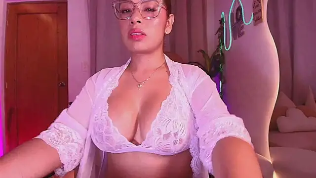 megansan  online show from 05.07.26