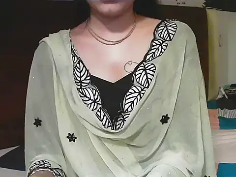 Snapshot of elize__ chatting on 01.14.26 elize online show from 01.14.26