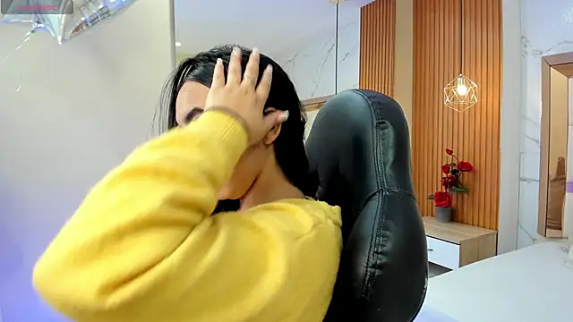 julieta rosee online show from 12.17.25