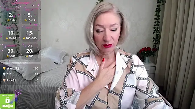 hunters woman online show from 11.03.25