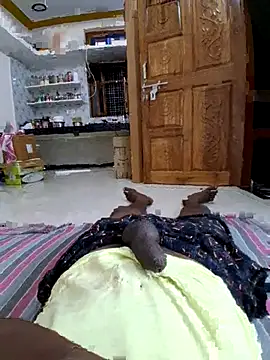 Snapshot of RAYI_Queen_3 chatting on 09.14.25 RAYI Queen 3 online show from 09.14.25