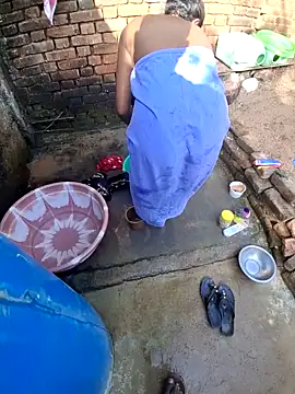 Snapshot of RAYI_Queen_3 chatting on 10.11.25 RAYI Queen 3 online show from 10.11.25