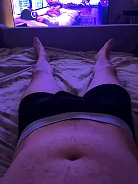 naughtycoupl98 online show from 04.15.26