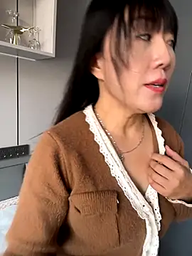 Snapshot of xiaomei-11 chatting on 10.10.25 xiaomei-11 online show from 10.10.25