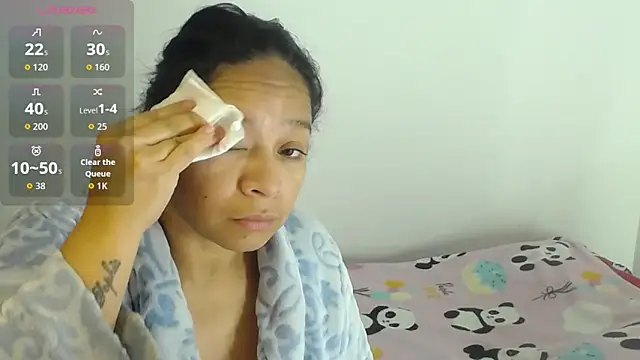 Snapshot of Sara_cute92 chatting on 11.14.25 Sara cute92 online show from 11.14.25